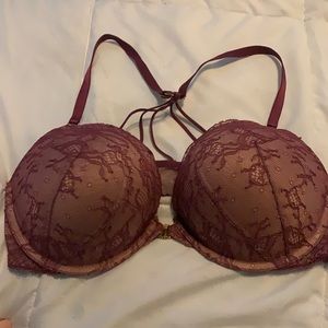 NWOT Victoria secret bombshell bra size 38C front lock